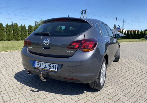 Opel Astra cena 26900 przebieg: 200000, rok produkcji 2011 z Kutno małe 781